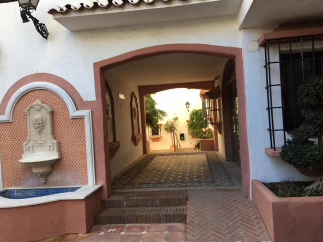 Appartement Large And Elegant In Puerto Banus With Pools And Paddle à Marbellac Extérieur photo