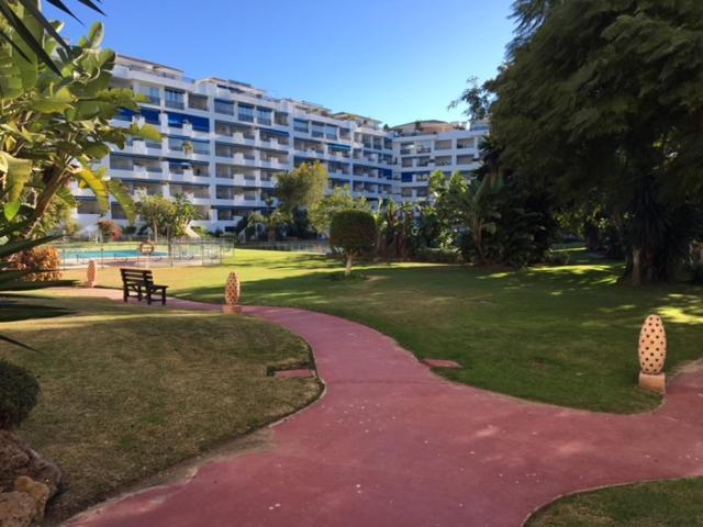 Appartement Large And Elegant In Puerto Banus With Pools And Paddle à Marbellac Extérieur photo